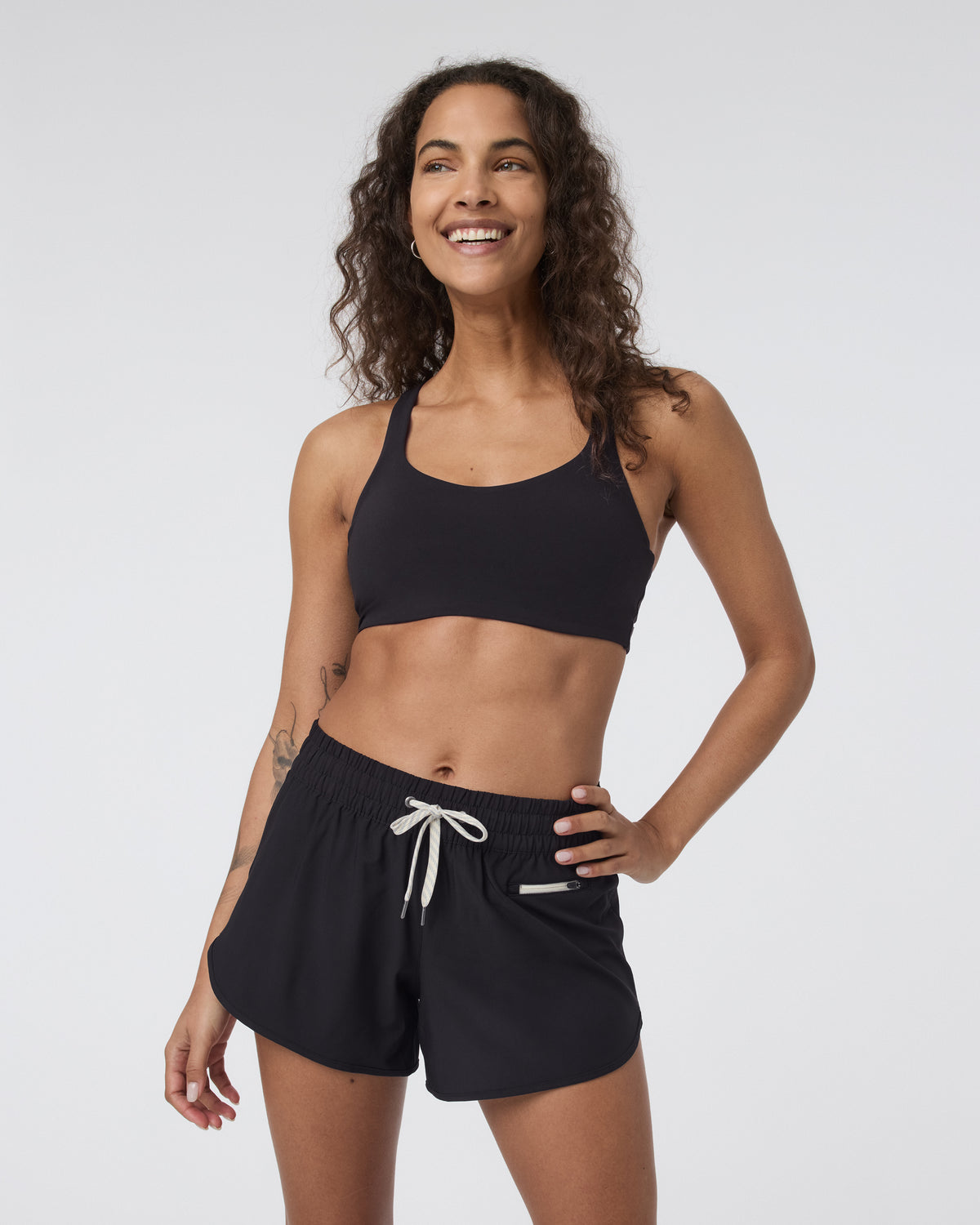 Dynamic Bra Black Medium Support Sports Bra | Vuori sale - US 7594
