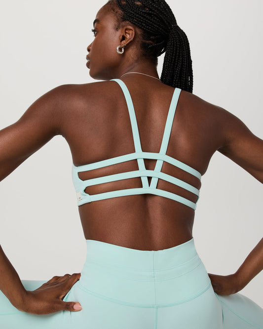 Yosemite Bra Women's Spearmint Strappy Sports Bra | Vuori onsale - US 8340