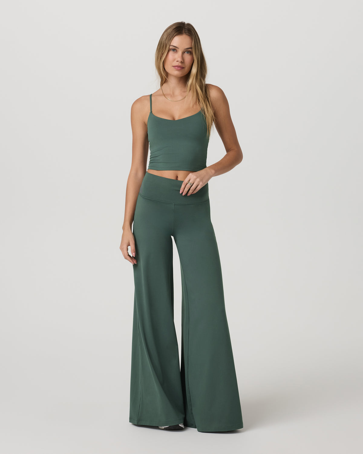 Halo Easy Wideleg Pant - Long Women's Agate Green Pants | Vuori shop - US 3790