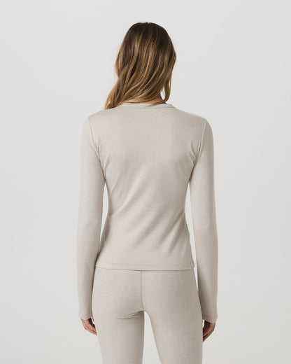 Long Sleeve Halo Essential Crew Tee Ecru Heather Shirt | Vuori onsale - US 1321