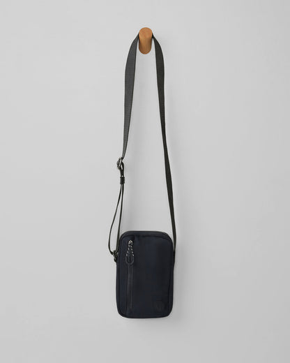 All Around Crossbody Black Bag | Vuori online - US 8404