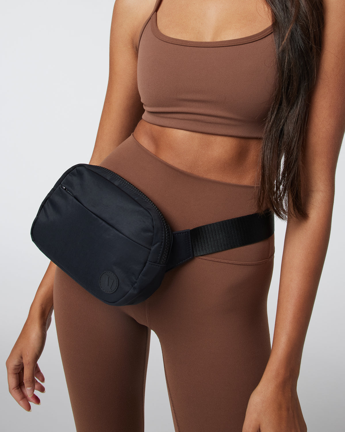 All Around Hip Pack Black Waist Bag | Vuori discount - US 6248