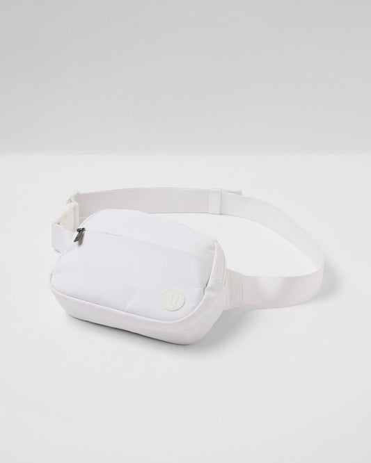 All Around Hip Pack White Waist Bag | Vuori online - US 4936