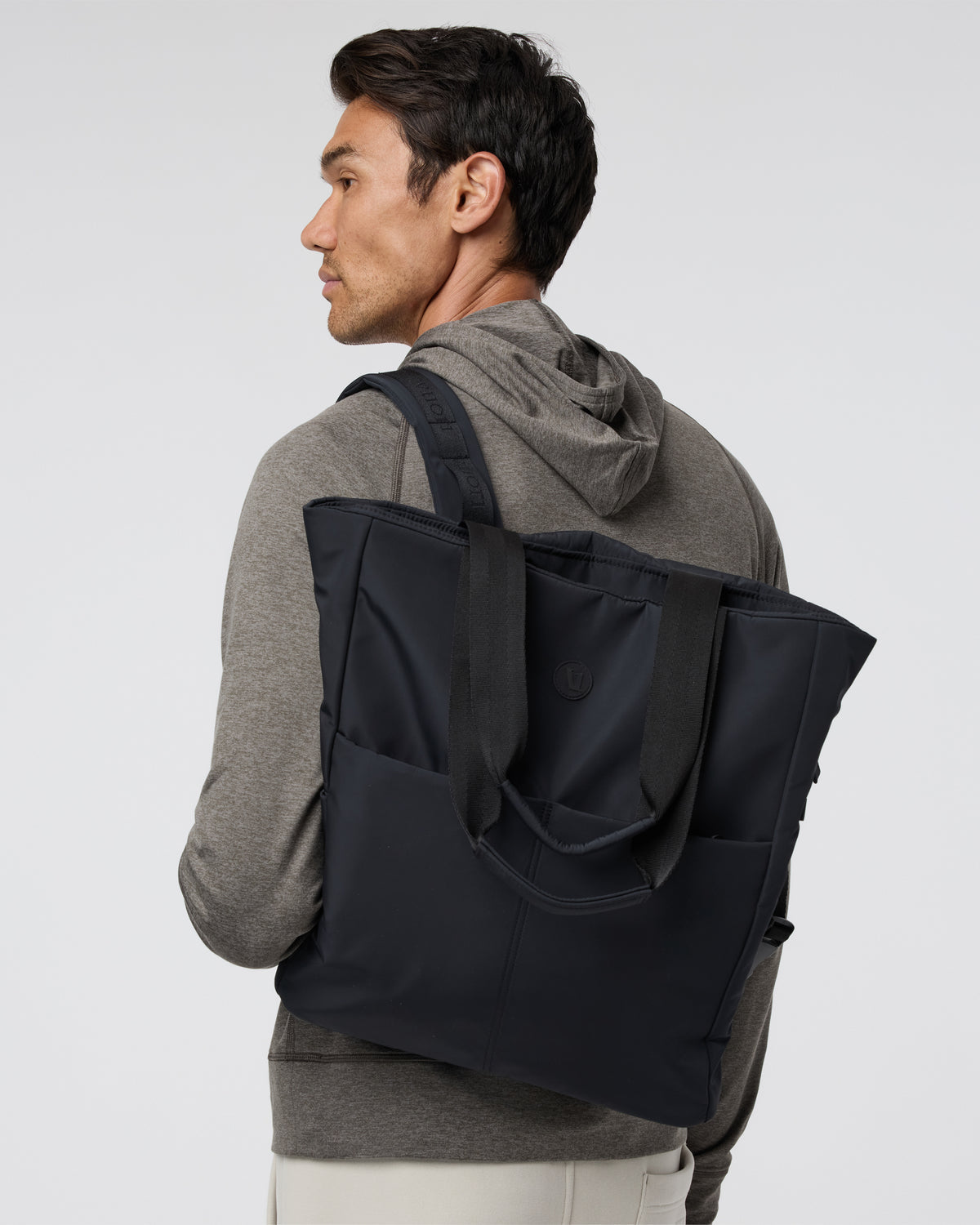 V1 Convertible Tote Bag 2.0 Black | Vuori outlet - US 5494