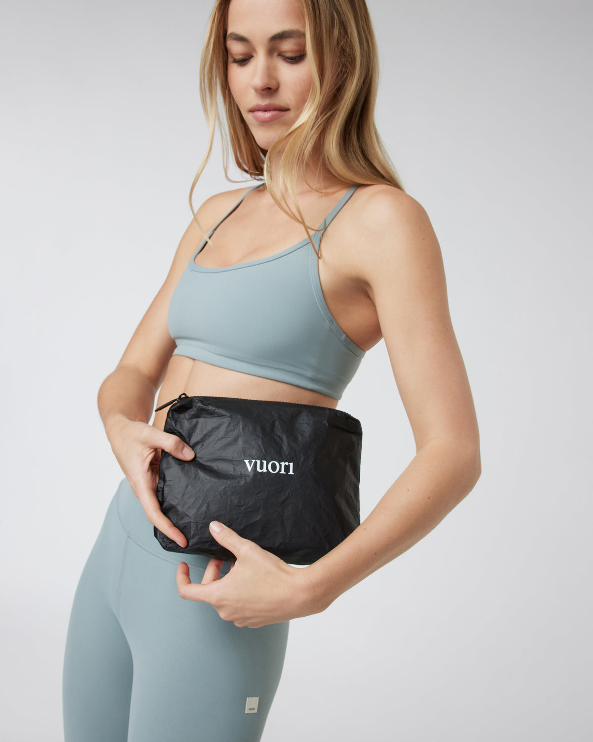 Aloha Small Pouch Black Splash Proof Bag | Vuori onsale - US 4690