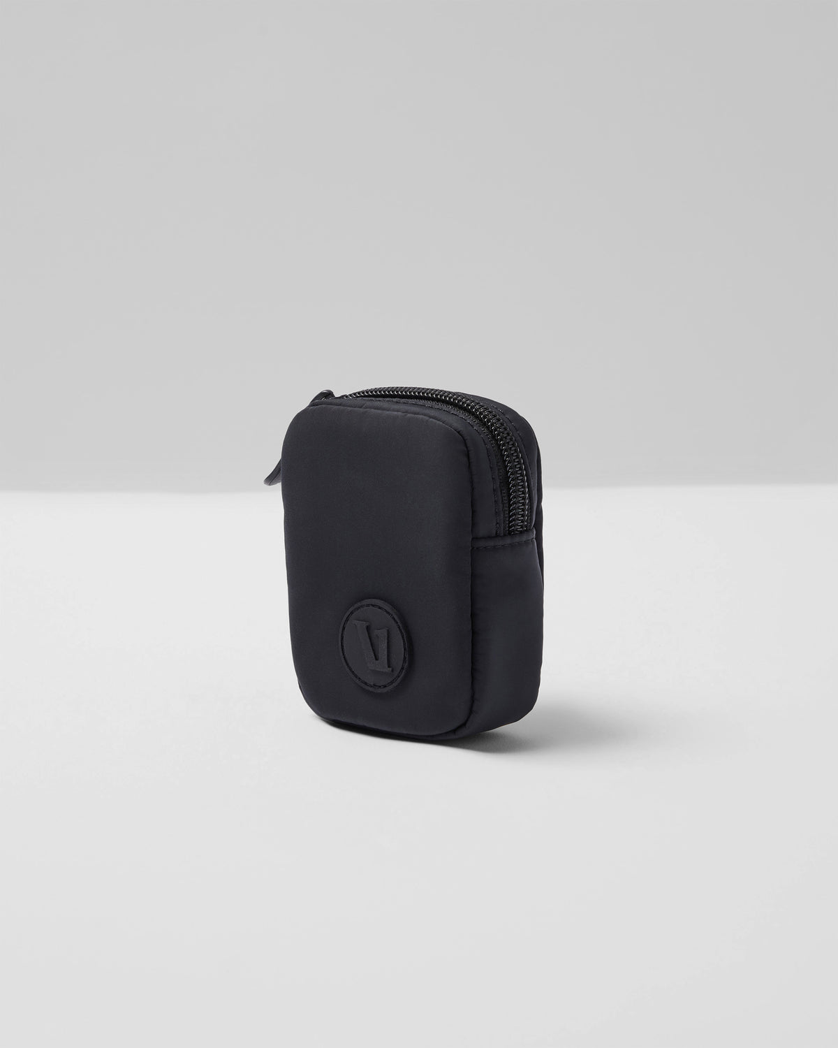 Pursuits Pouch Black | Vuori onsale - US 3749