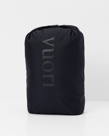 Packable Travel Bag Lightweight Black Roll Top Bag | Vuori online - US 3786