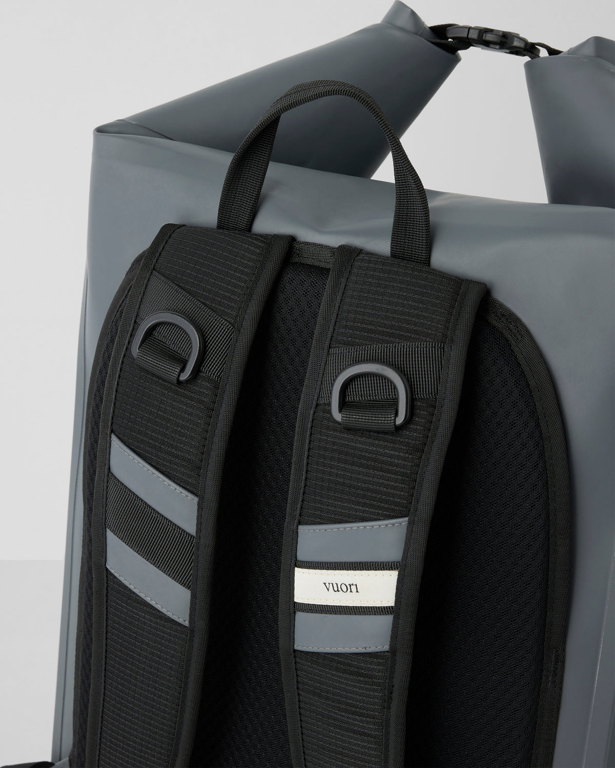 Vuori Dry Bag Charcoal Waterproof Bag | Vuori shop - US 7968