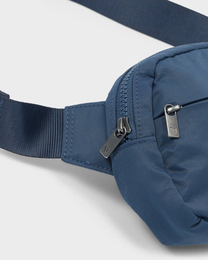 All Around Hip Pack Ocean Blue Versatile Travel Bag | Vuori onsale - US 8355