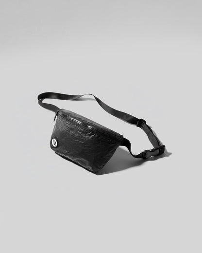 ALOHA-Mini Hip Pack Black Waist Bag Clothing | Vuori online - US 8183