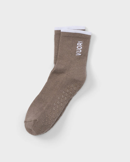 Half Crew Gripper Sock Smokey Taupe Grip Socks | Vuori shop - US 8840