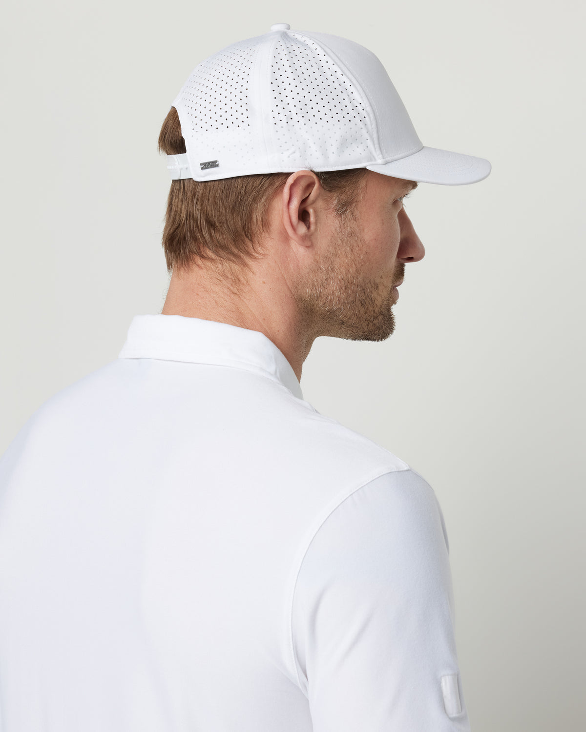 V1 Water Tech Hat White Floating Hat | Vuori for sale - US 9708