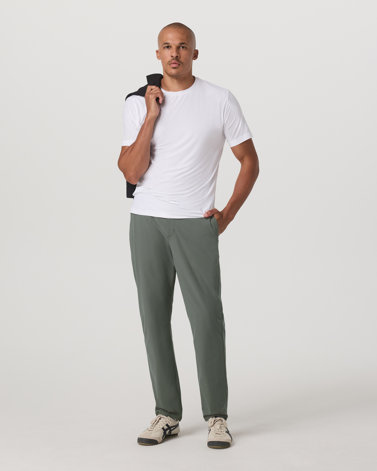 Meta Trouser Classic Fit 30" Men's Light Oregano Pants | Vuori for sale - US 6407