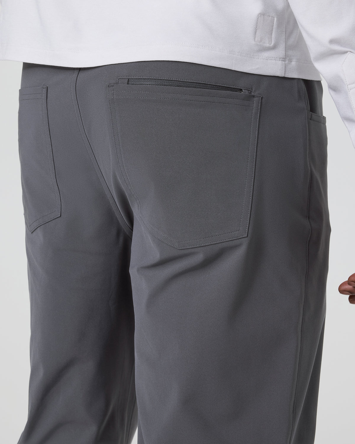 Meta Pant Classic Fit 30" Charcoal | Vuori onsale - US 2330