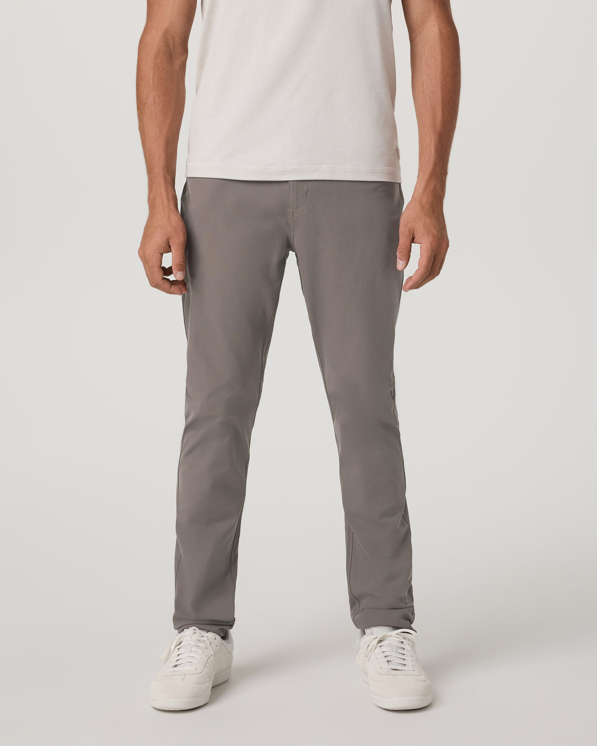 Meta Pant Athletic Slim Fit 30" Men's Warm Grey Pants | Vuori online - US 8978