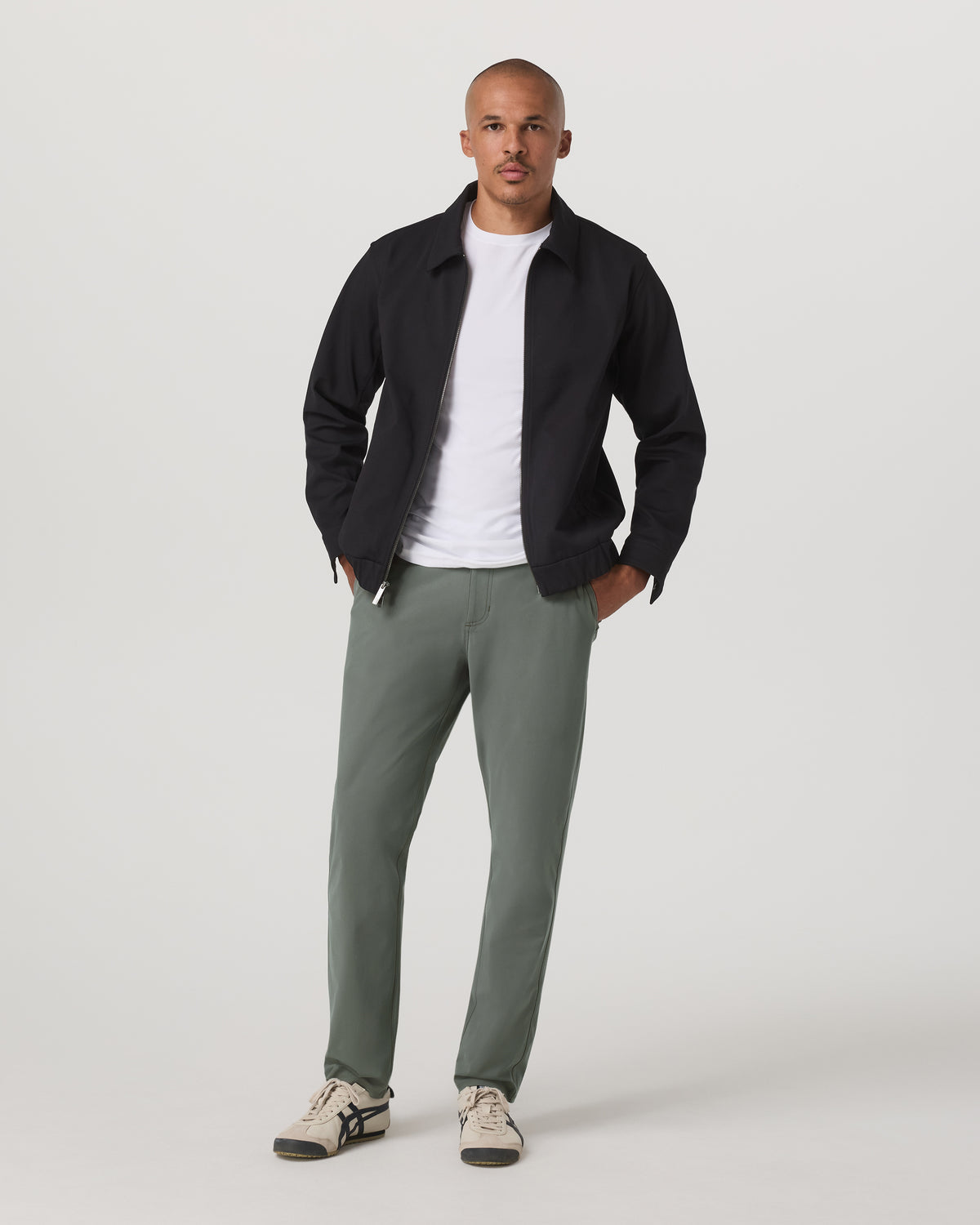 Meta Trouser Classic Fit 32" Men's Light Oregano Pants | Vuori shop - US 5289