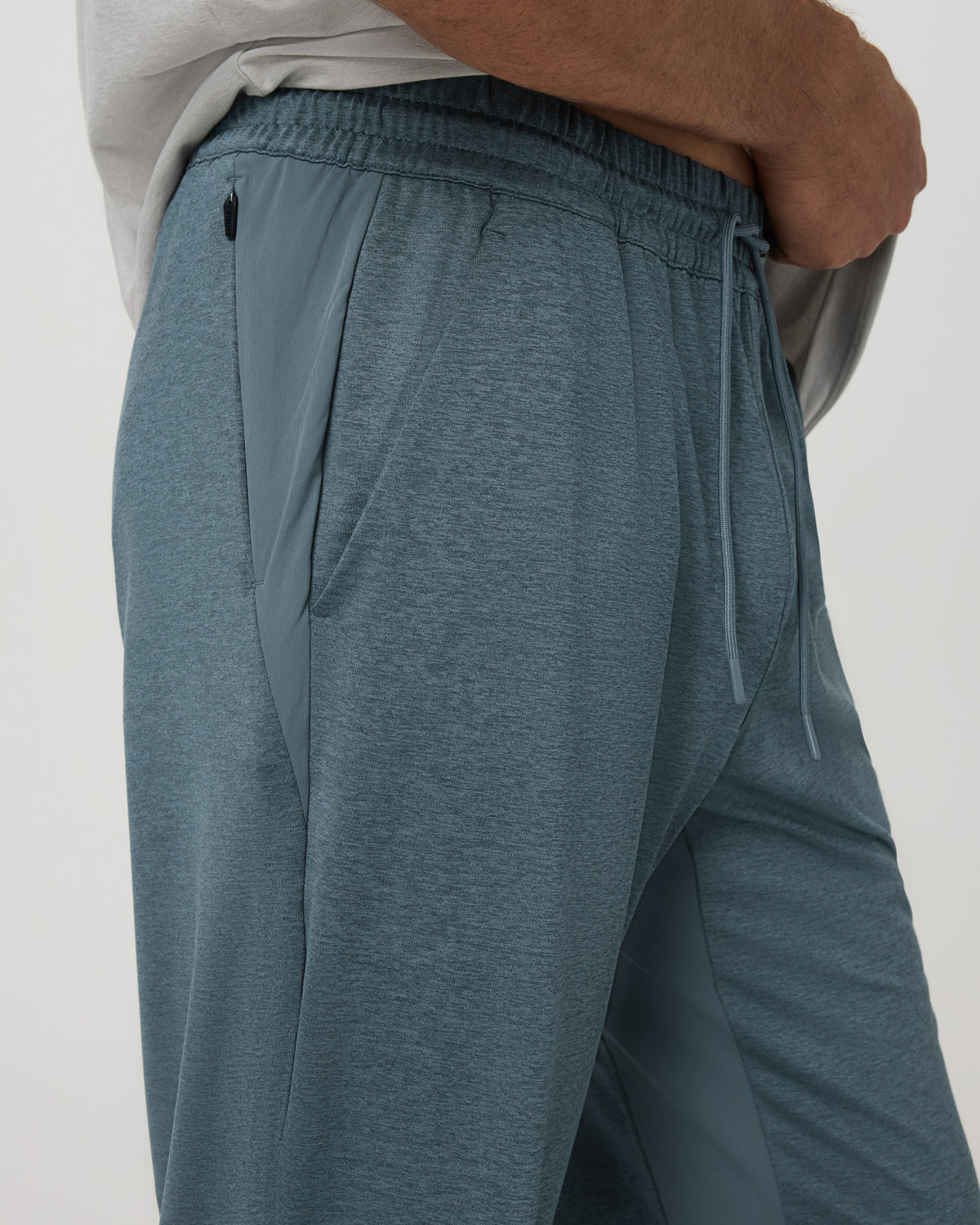 Men's Sunday Performance Track Pant 30" Blue Sea Heather| Vuori | Vuori outlet - US 7306