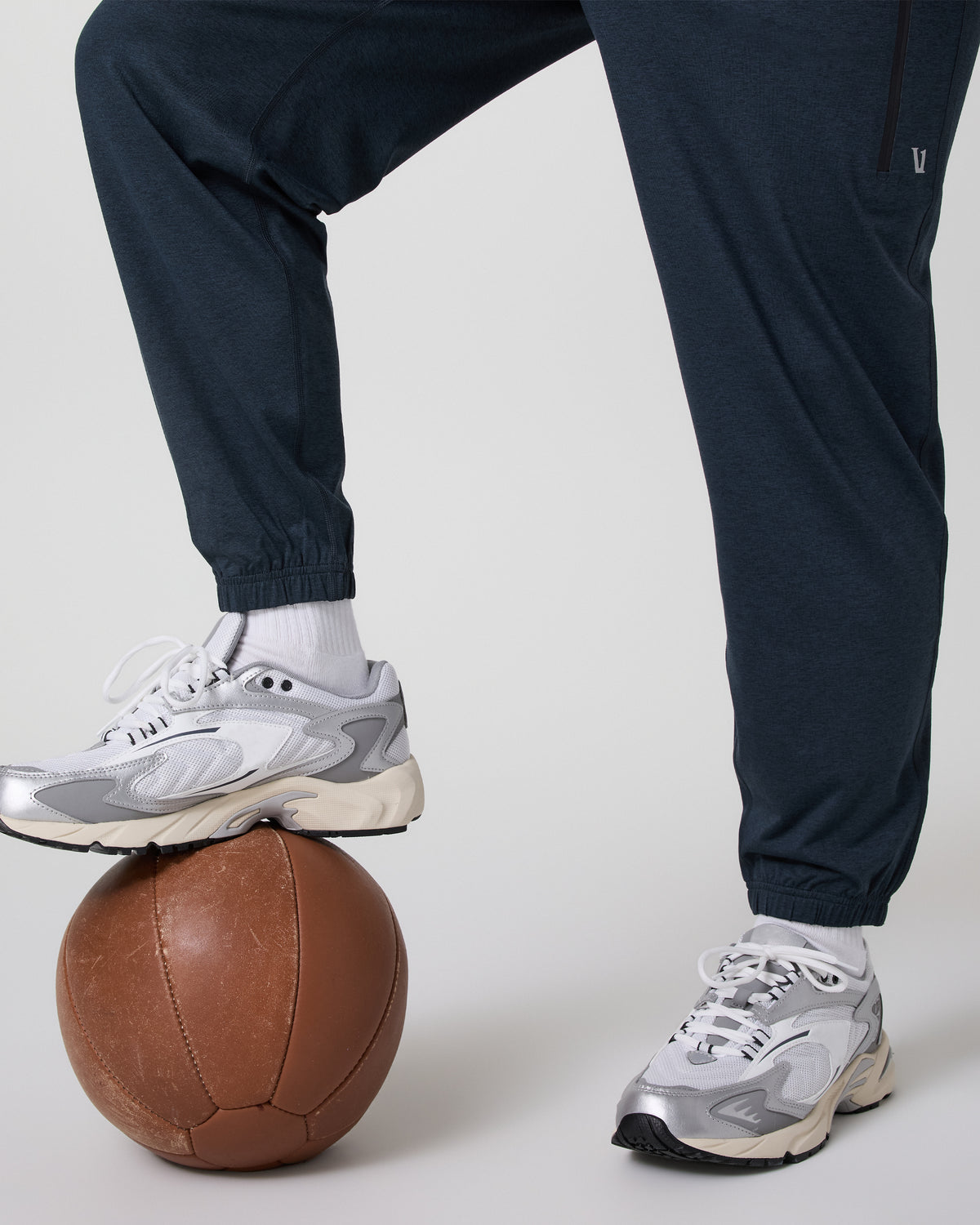 Sunday Performance Sweatpant Classic 28" Ink Heather | Vuori discount - US 7706
