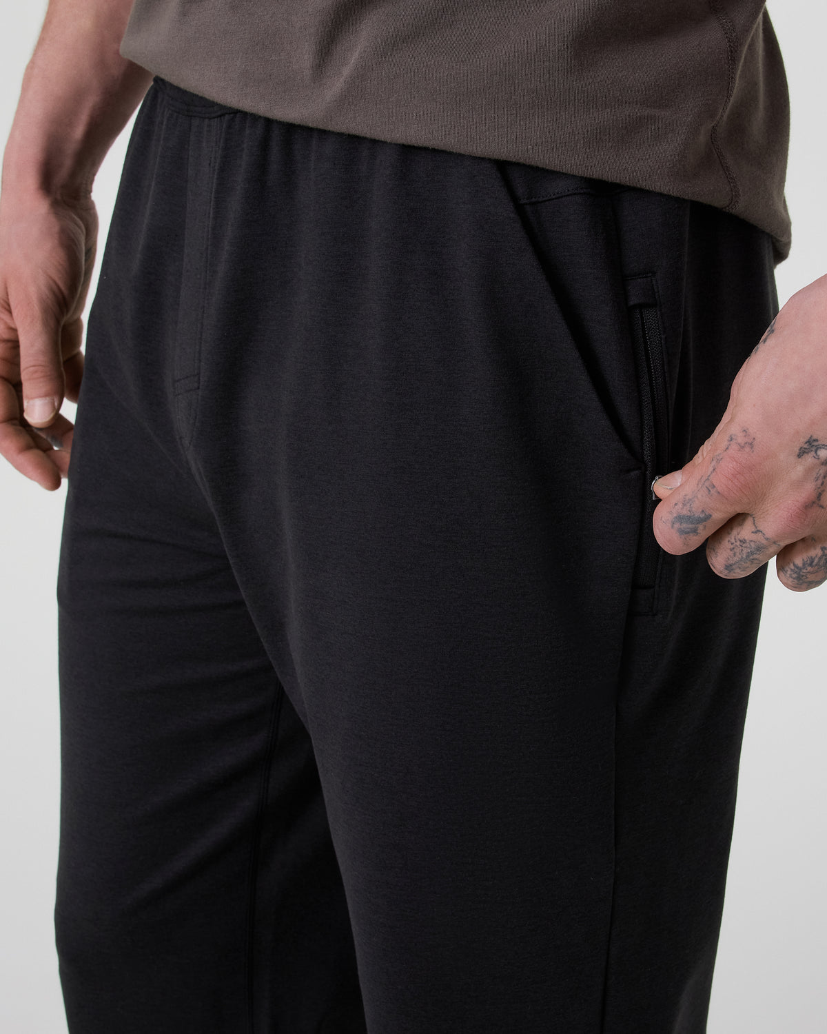 Coronado Performance Sweatpant Classic 28" Black Heather | Vuori sale - US 2047