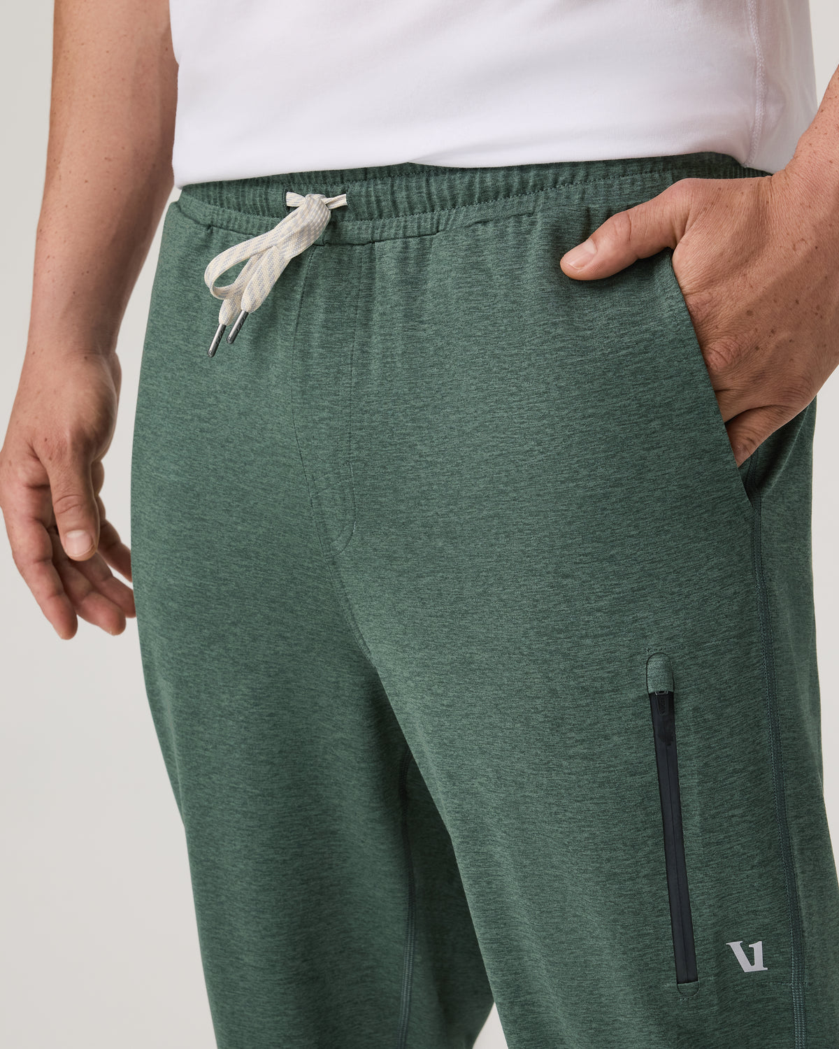 Sunday Performance Sweatpant 28" Men's Agate Green Pant | Vuori discount - US 9441