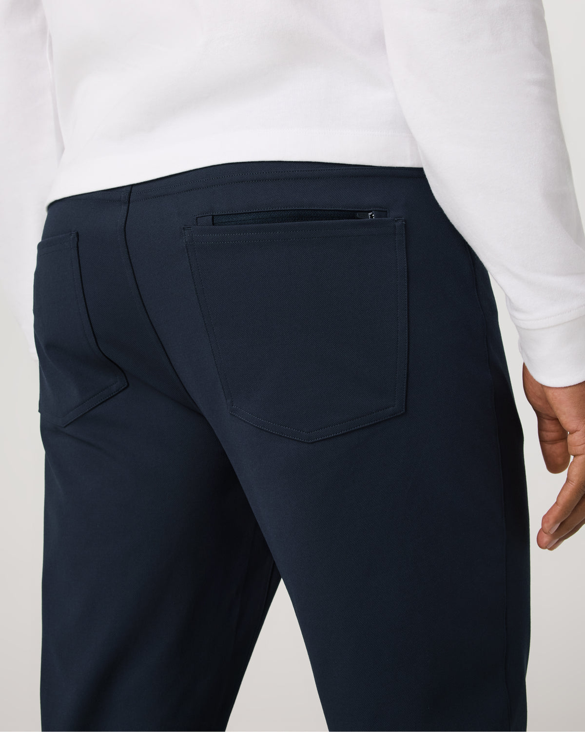 MetaTwill Pant Classic Fit 32" Men's Navy Pants | Vuori online - US 8783