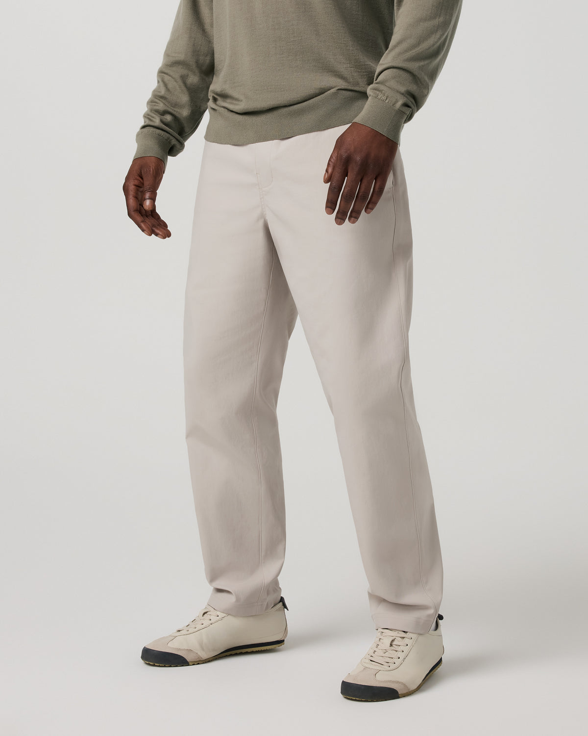 Men's Cascade Elastic Waist Trouser Classic Fit 30" Pewter | Vuori online - US 5074