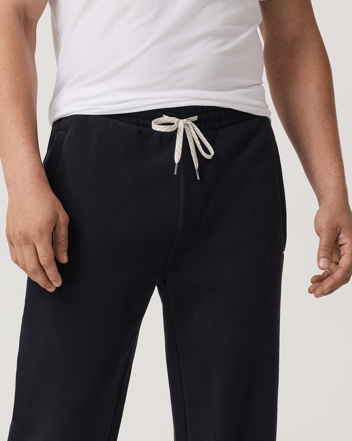 Men's Seaside Straight Leg Sweatpant 30” Black | Vuori discount - US 1641