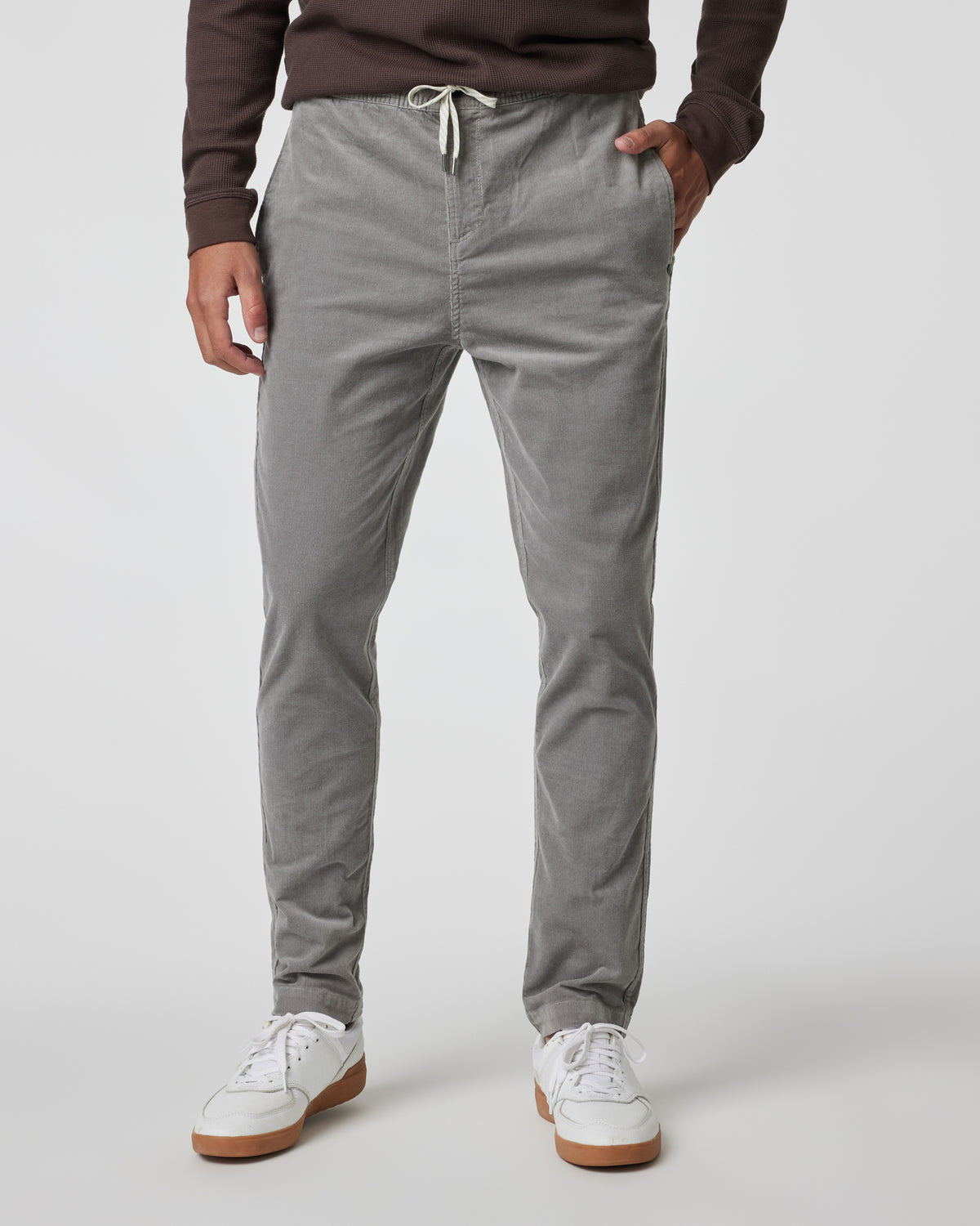 Optimist Pant Men's Shiitake Corduroy Pants | Vuori online - US 7299