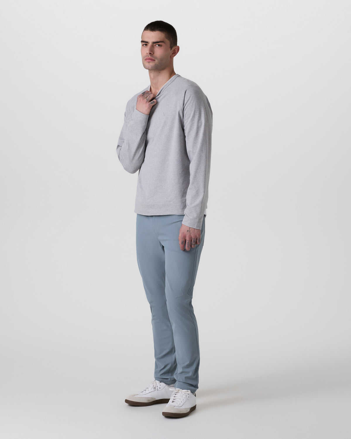 Meta Pant Athletic Slim 30" Dusty Blue 5-Pocket Pants | Vuori for sale - US 3238