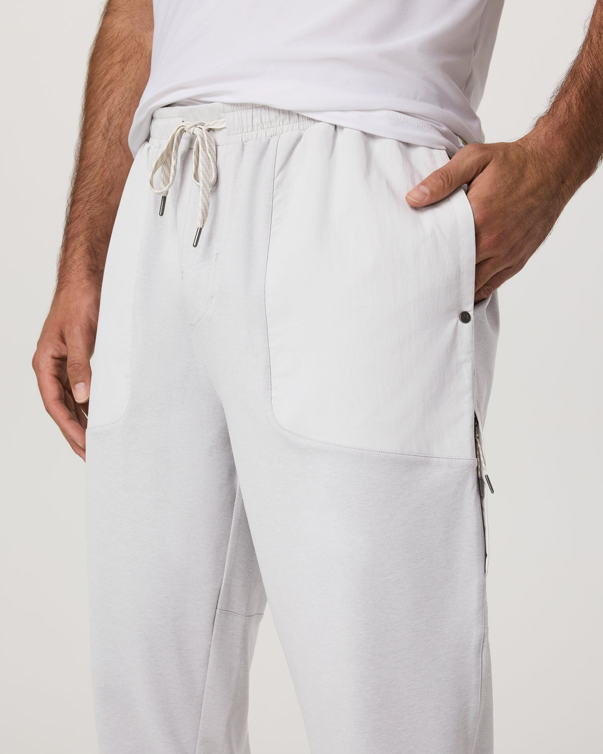 Sunday Mixed Media Jogger 28" Men's Frost Grey Joggers | Vuori onsale - US 5810