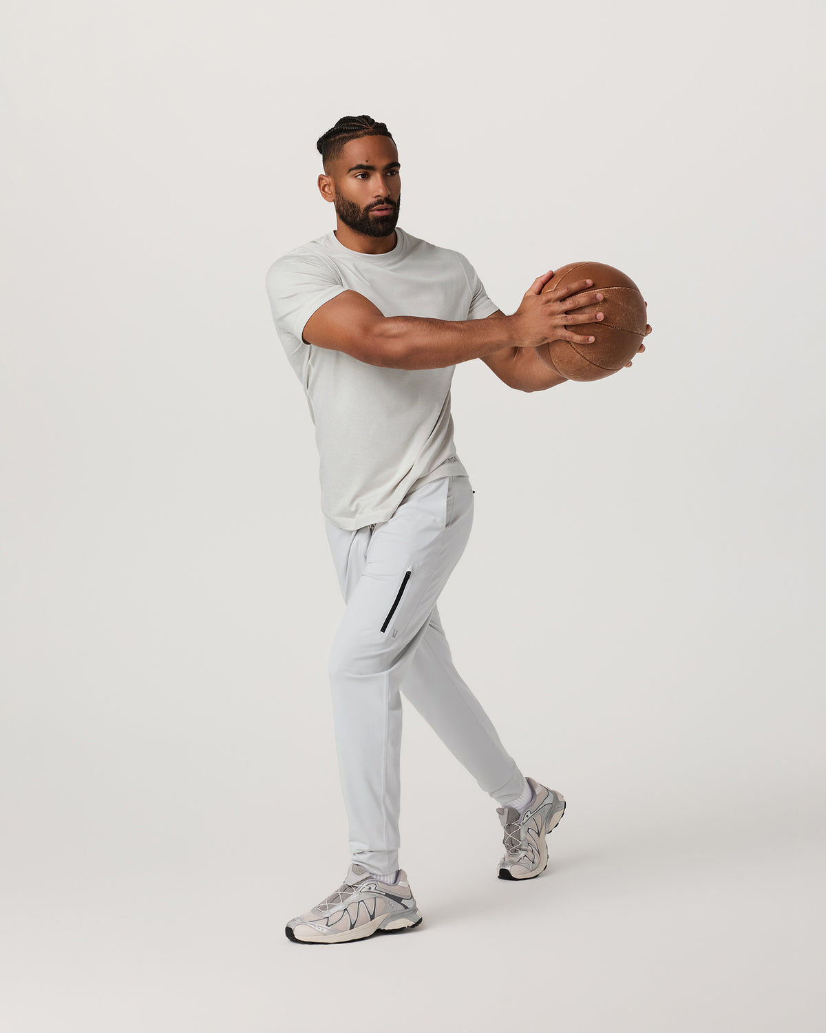 Sunday Performance Jogger 30" Men's Frost Grey Jogger | Vuori for sale - US 3250