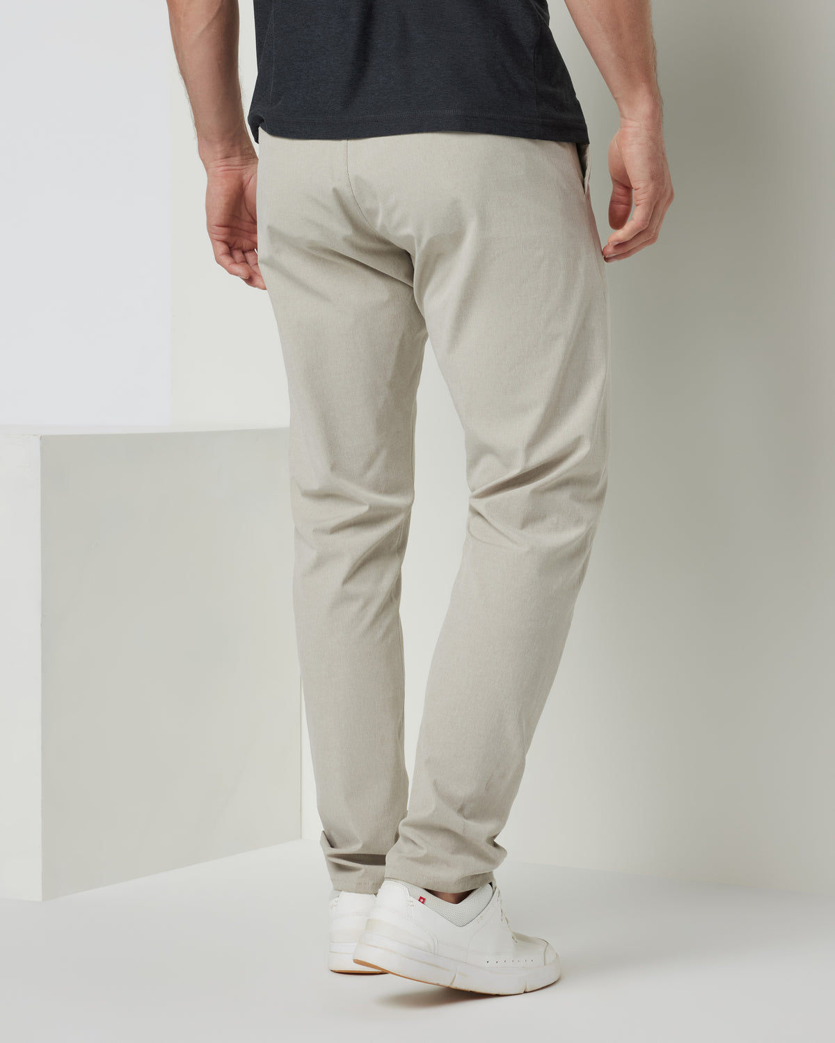 Aim Pant 30" Men's Khaki Golf & Travel Pants | Vuori discount - US 1374