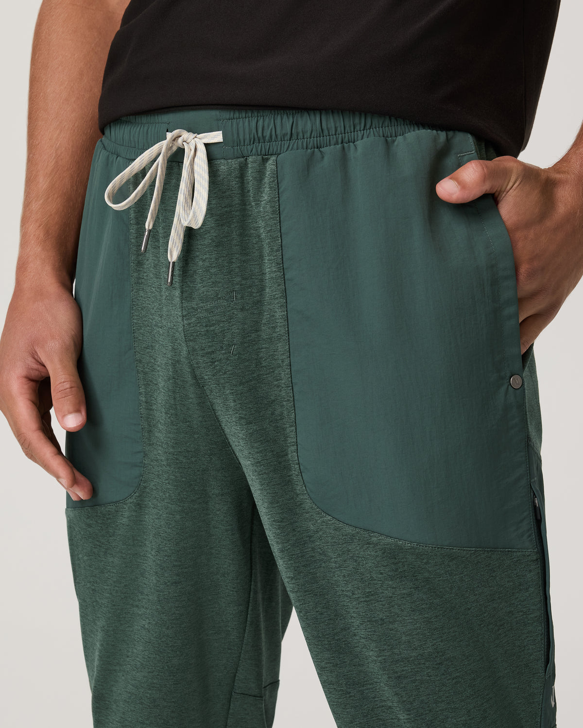 Men's Sunday Mixed Media Jogger 28" Agate Green Heather | Vuori shop - US 8313