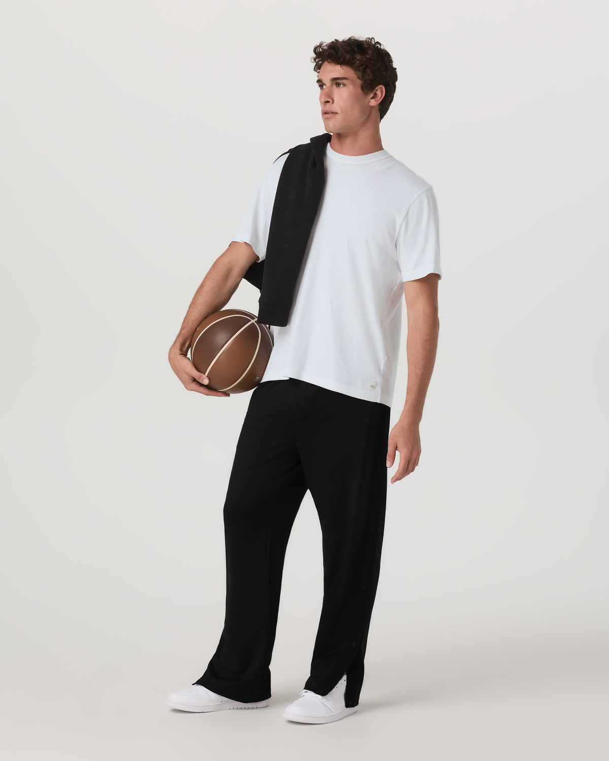 Sunday Warm Up Pant 30" Men's Black Performance Pants | Vuori shop - US 3348