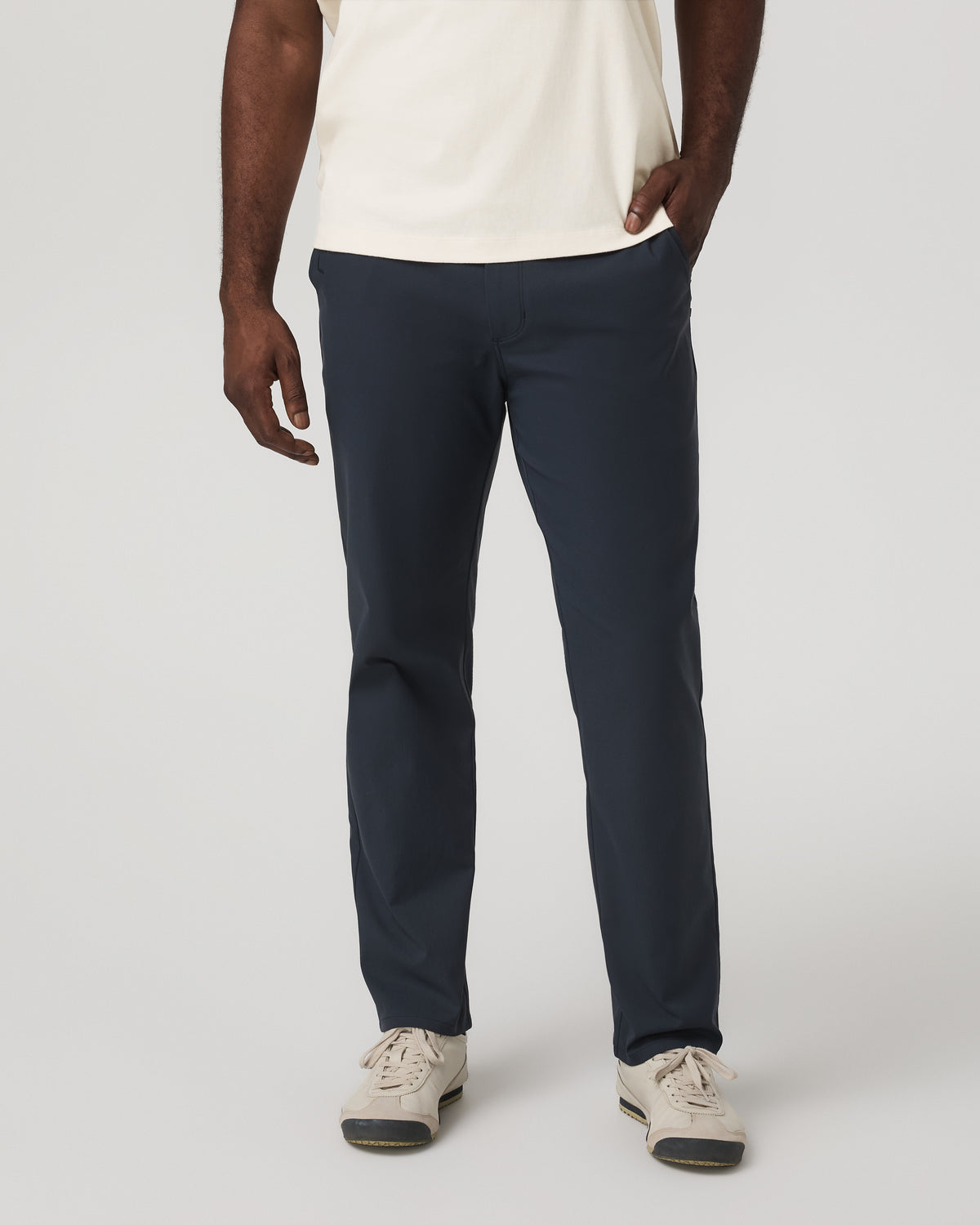 Cascade Chino Classic Fit 32" Men's Ink Pants | Vuori for sale - US 3220