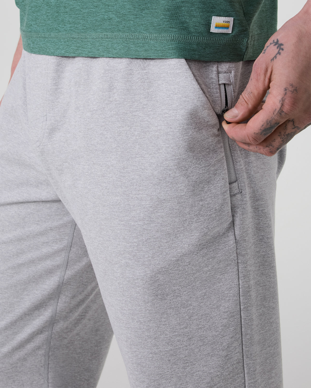 Coronado Performance Sweatpant Classic 30" Light Heather Grey | Vuori online - US 2202
