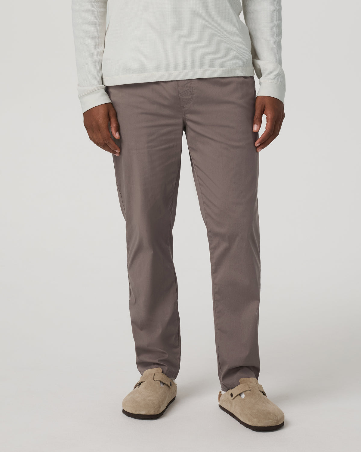 Men's Kore Everyday Pant Lined Classic 30" Smokey Taupe | Vuori for sale - US 4078