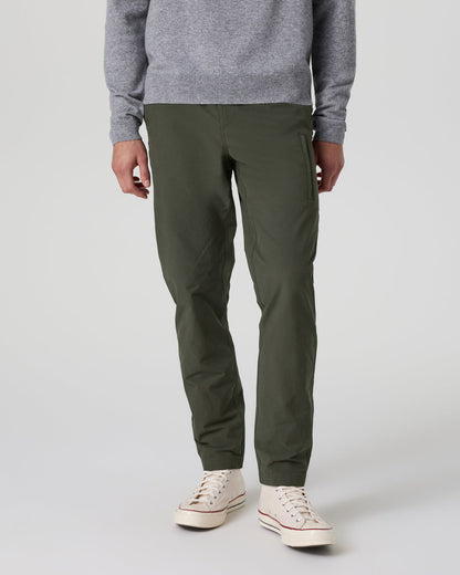 Barren Explorer Pant Classic Fit 30" Kale | Vuori online - US 6886