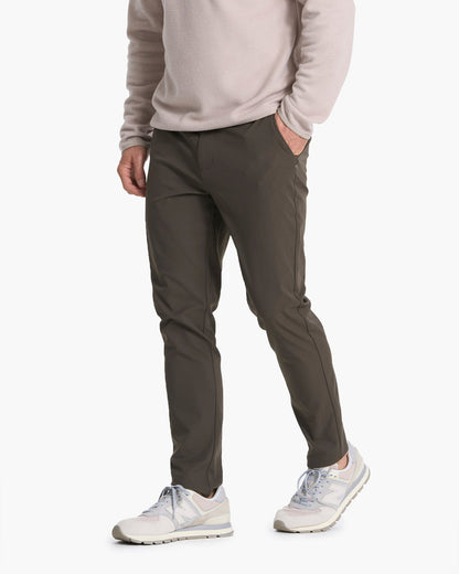 Cascade Tech Chino Pant Athletic Slim Fit 30" Dark Oregano | Vuori for sale - US 2882