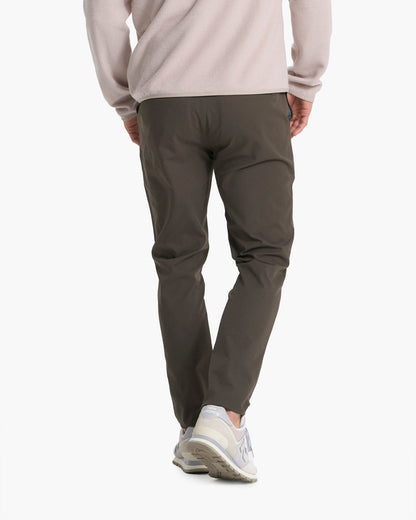 Cascade Tech Chino Pant Athletic Slim Fit 30" Dark Oregano | Vuori for sale - US 2882
