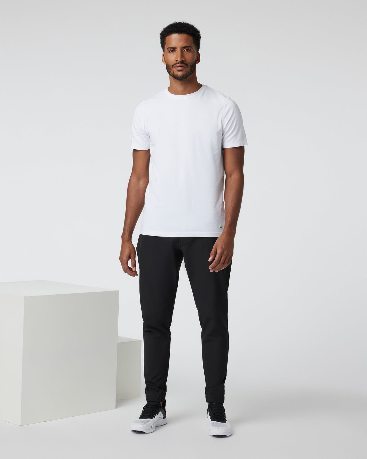 Transit Jogger Black Technical Jogger | Vuori for sale - US 1625