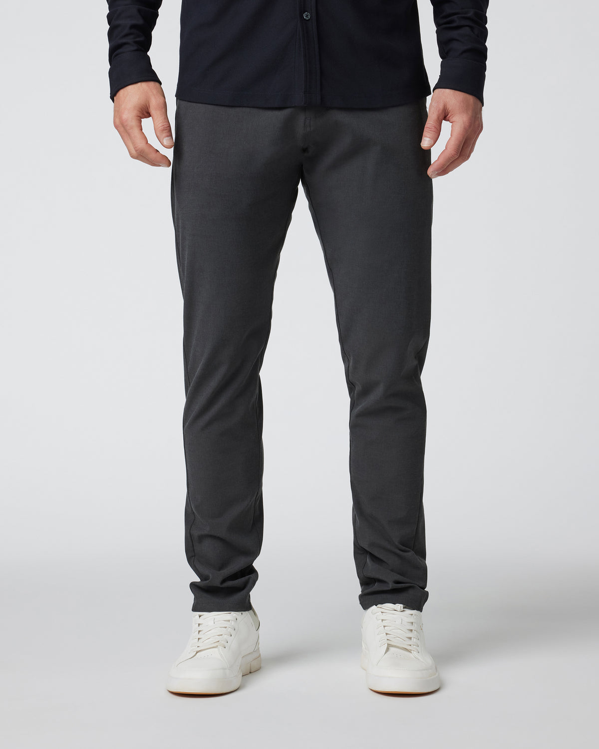 Aim Pant 30" Men's Charcoal Golf & Travel Pants | Vuori outlet - US 3475