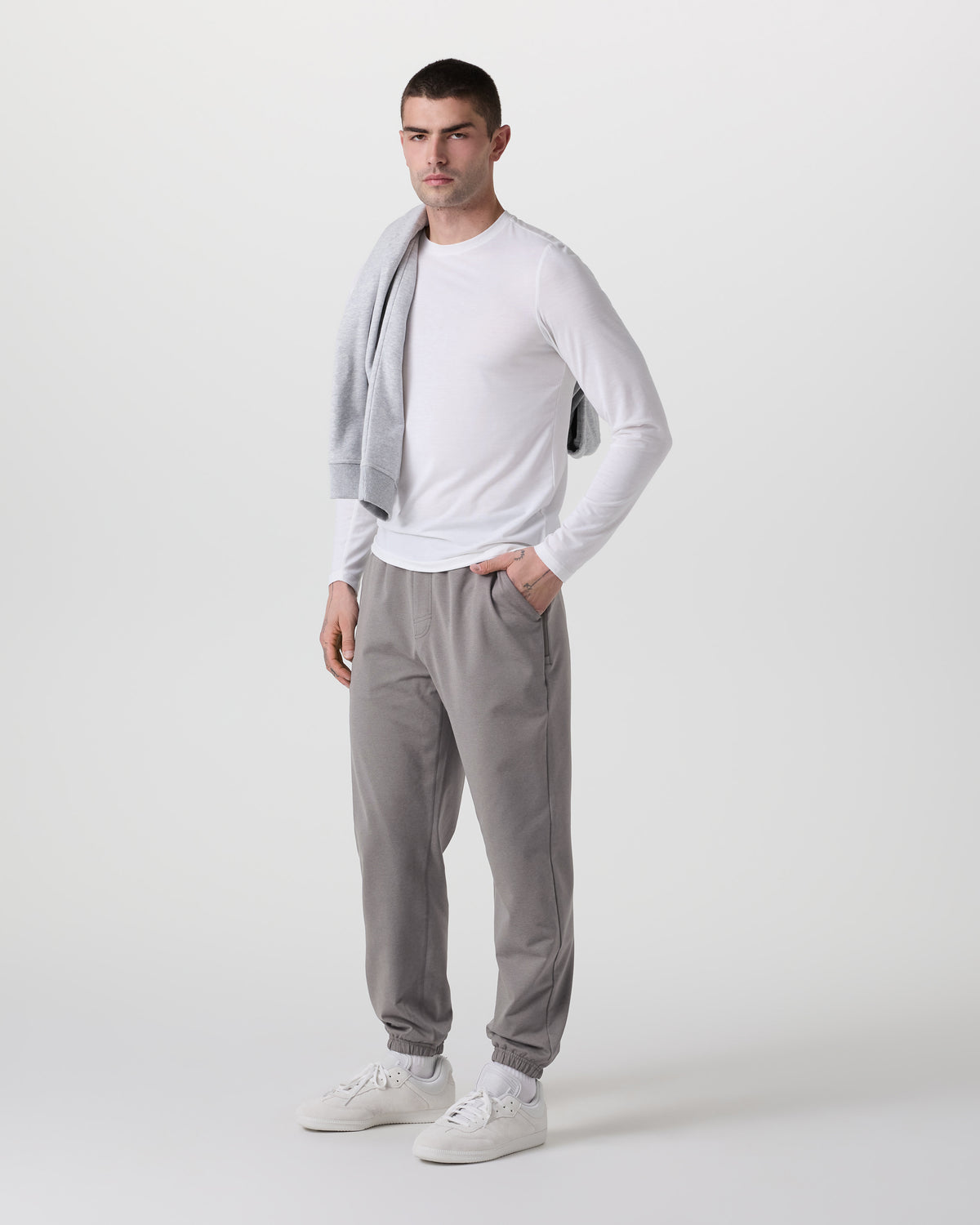 Coronado Performance Sweatpant Classic 28" Dolomite Heather | Vuori online - US 8023