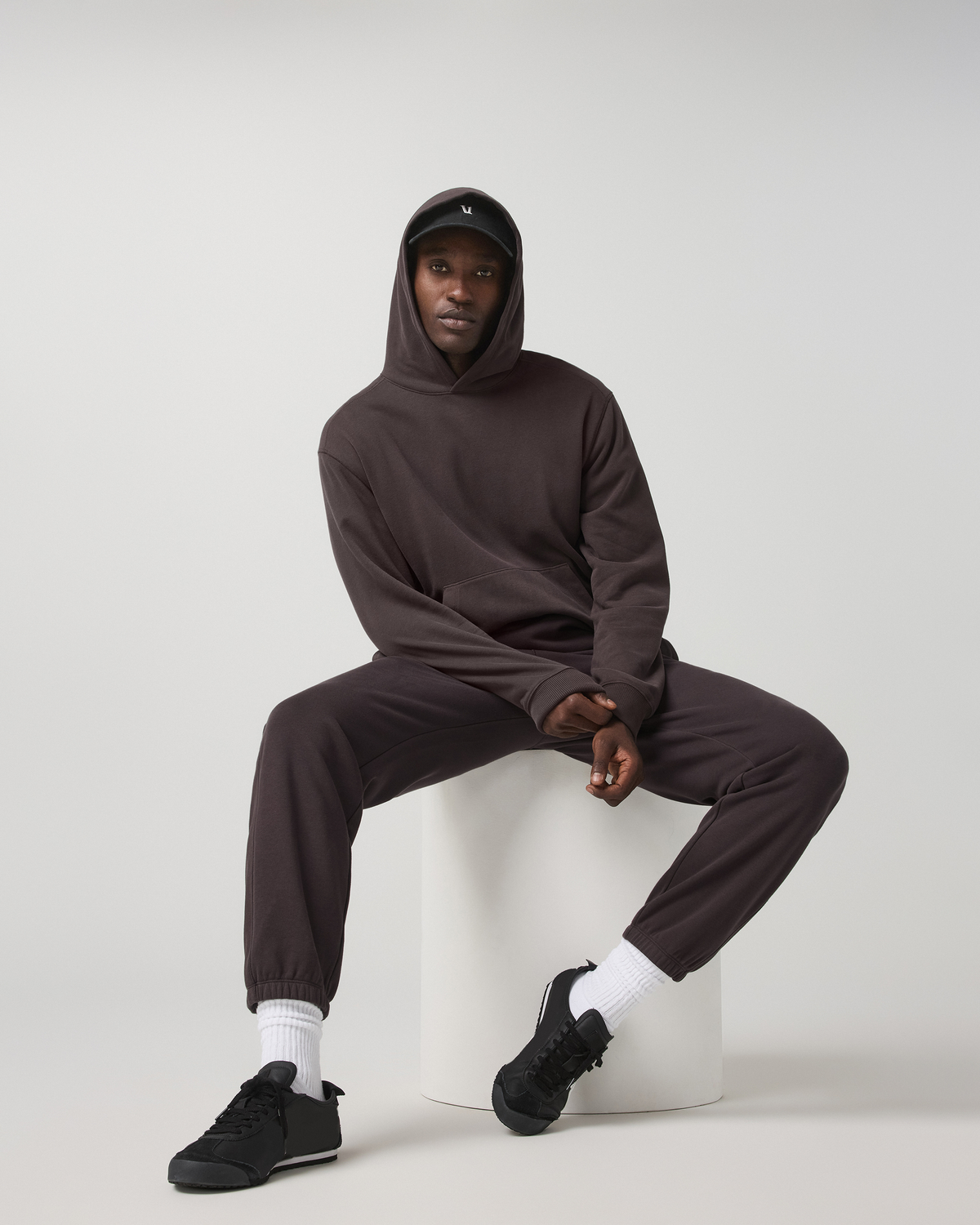 Cypress Vintage Jogger 28" Men's Comfy Soot Joggers | Vuori for sale - US 4493