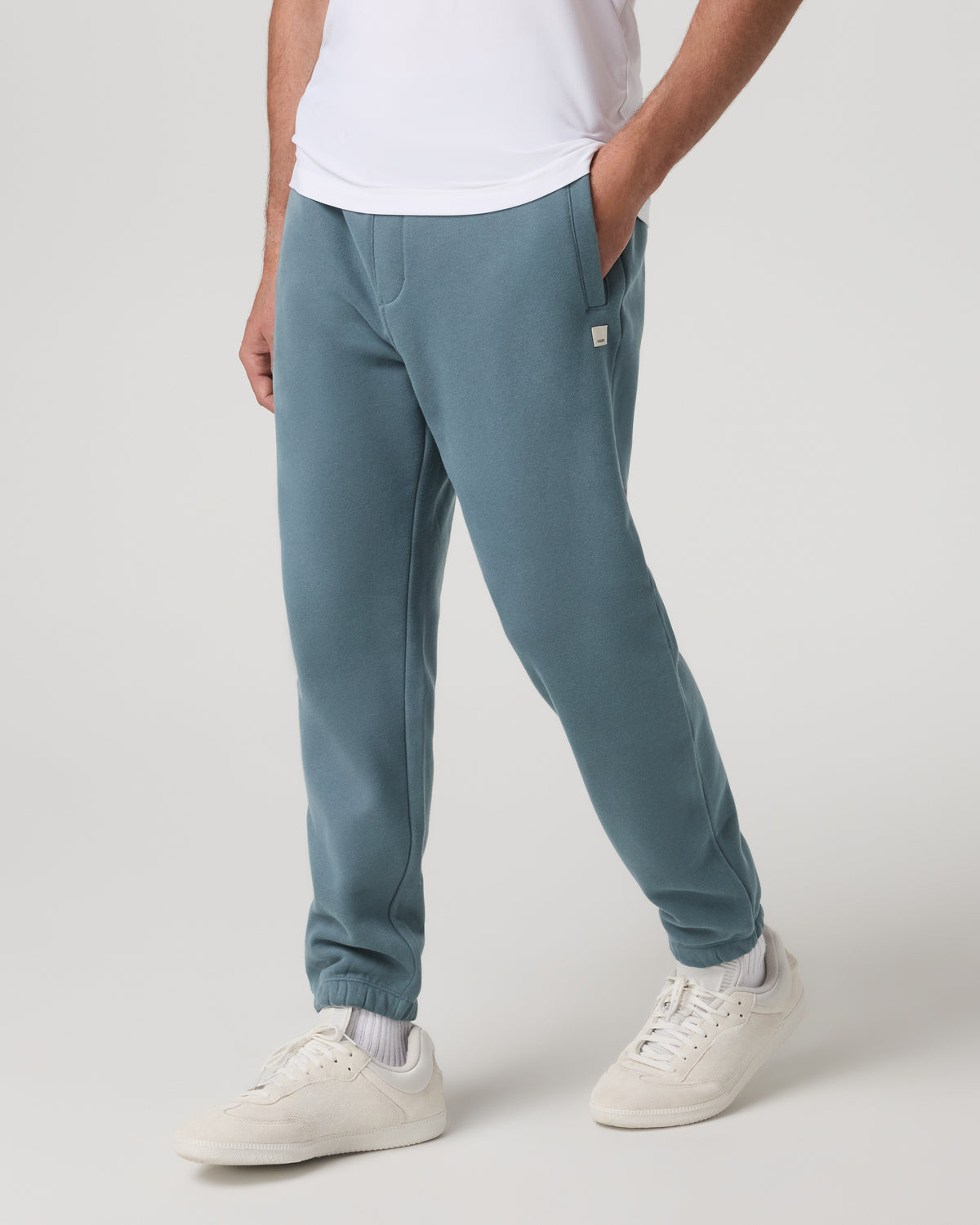 Seaside Sweatpant Blue Sea | Vuori online - US 7687