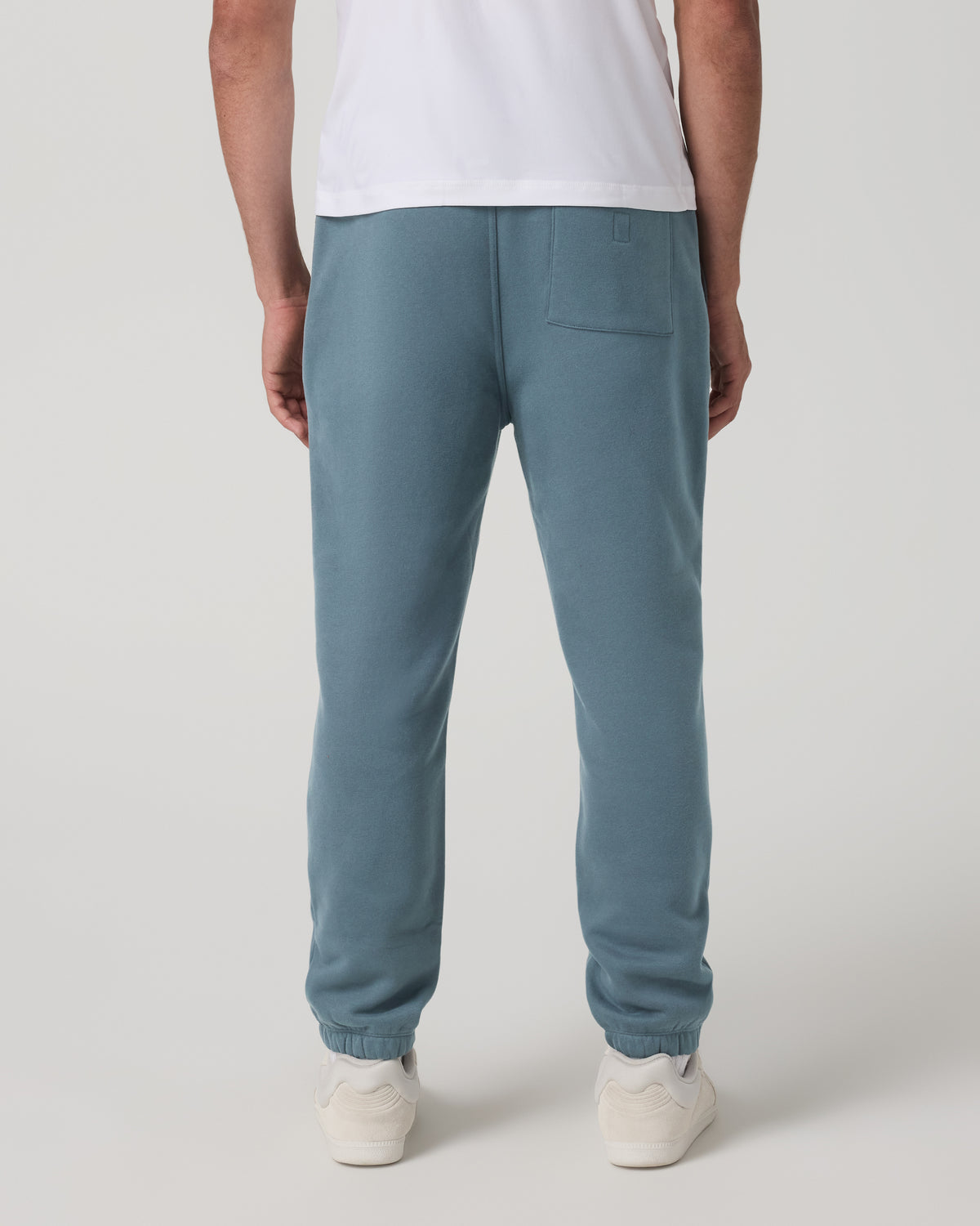 Seaside Sweatpant Blue Sea | Vuori online - US 7687