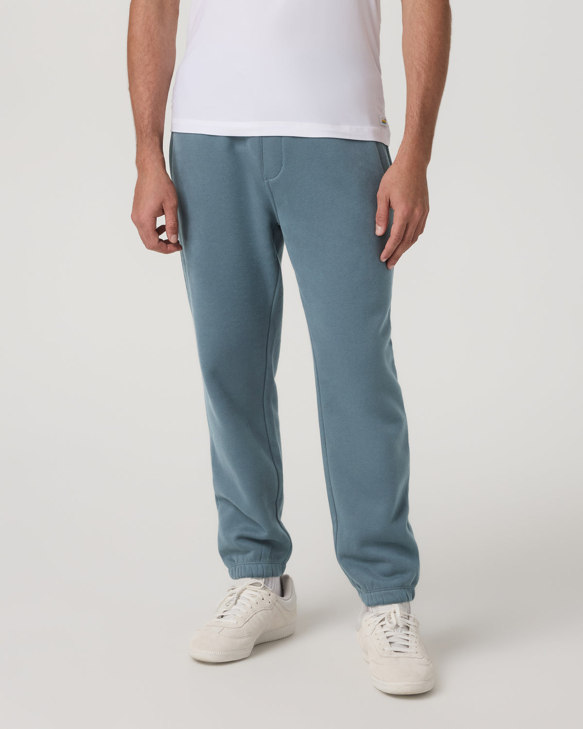 Seaside Sweatpant Blue Sea | Vuori online - US 7687