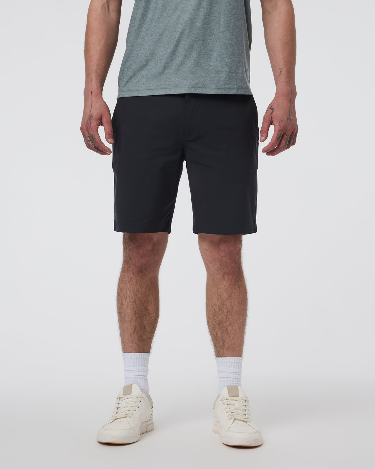 Meta Short 8" Black Chino Shorts | Vuori online - US 3579