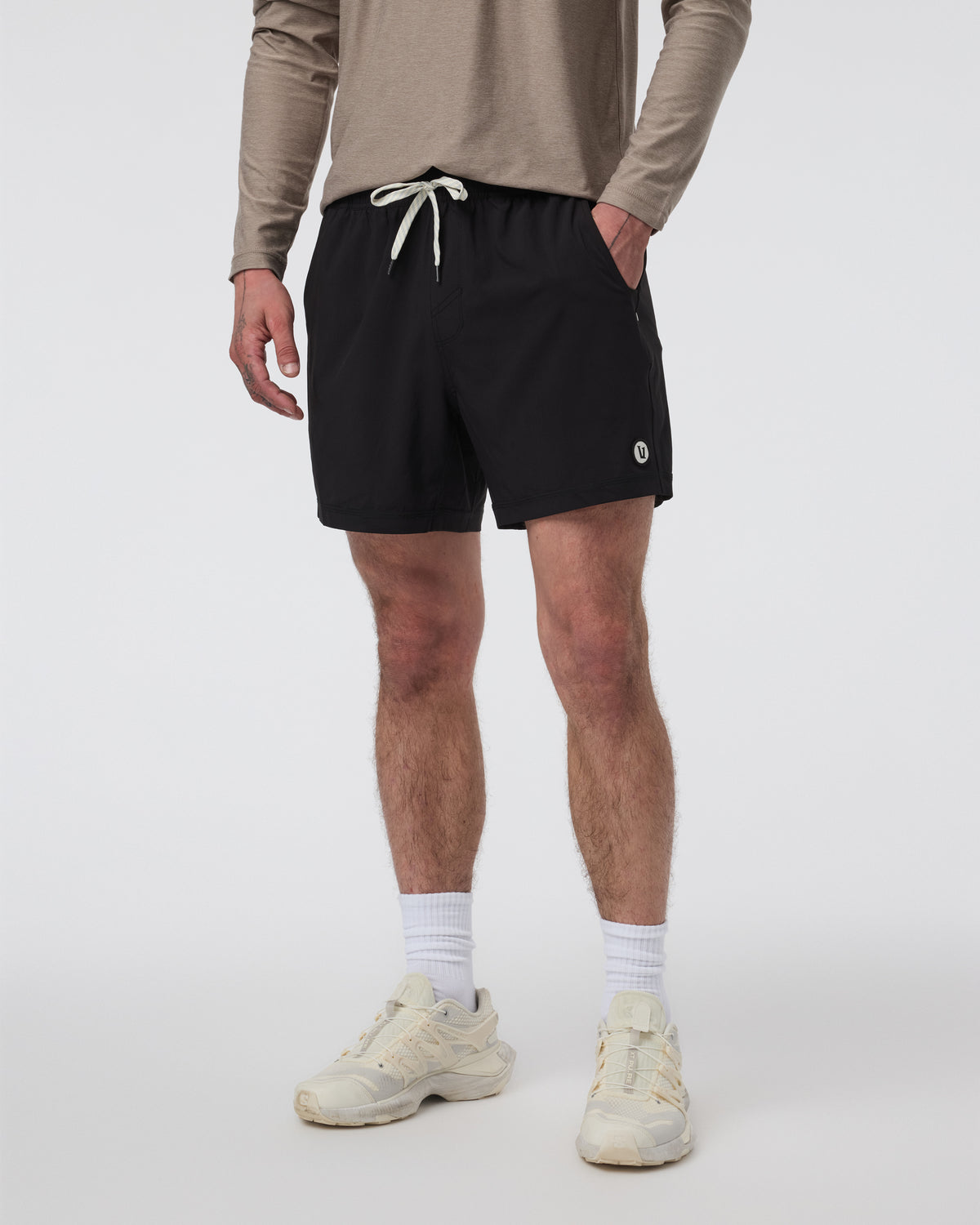 Kore Short Unlined Classic Fit 5" Black | Vuori shop - US 3640