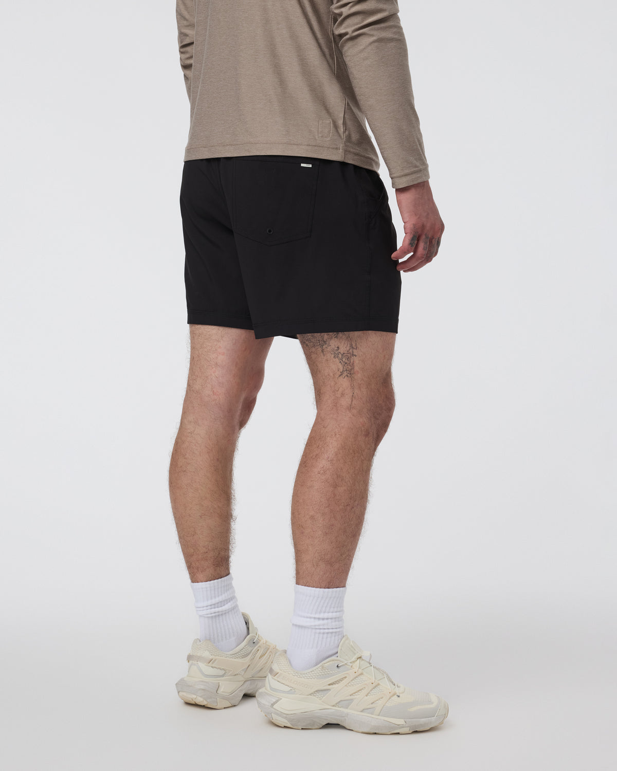 Kore Short Unlined Classic Fit 5" Black | Vuori shop - US 3640
